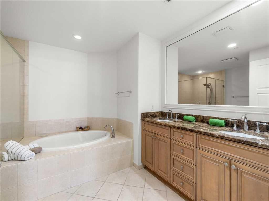 Sand Pearl 1406, 2 Bedrooms, Diamond Rated, Pool, Gym, Sleeps 6 Клиъруотър Бийч Екстериор снимка