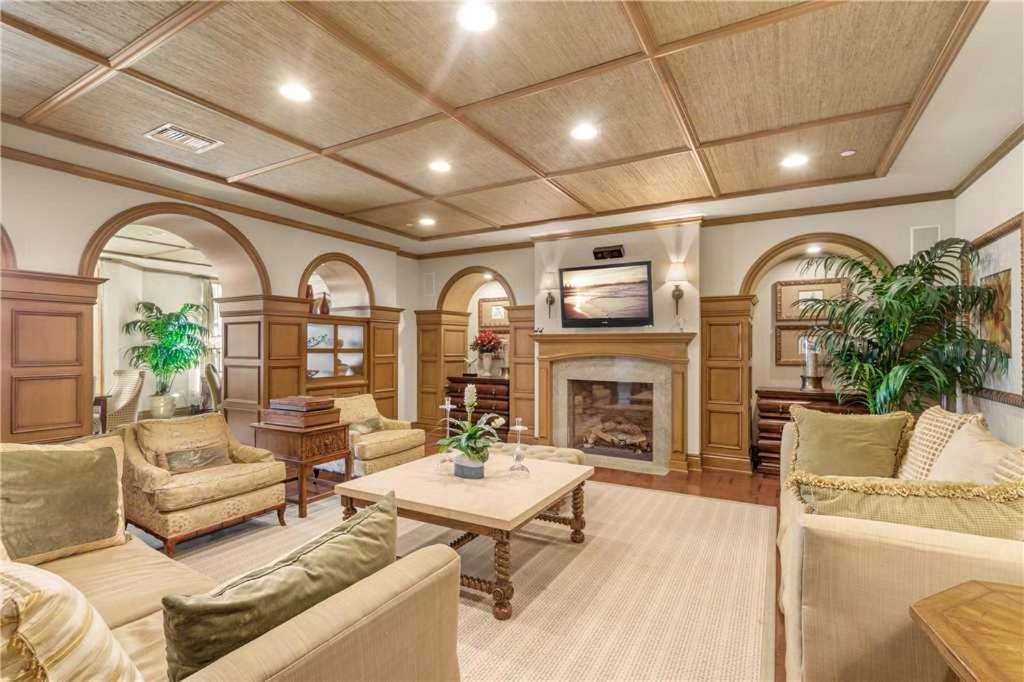 Sand Pearl 1406, 2 Bedrooms, Diamond Rated, Pool, Gym, Sleeps 6 Клиъруотър Бийч Екстериор снимка